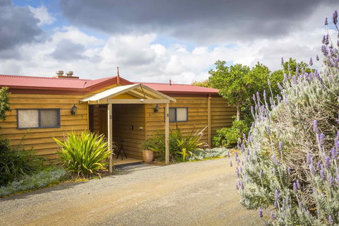 Bimbadeen Estate - Accommodation QLD 2