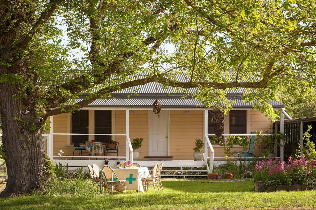 Avenel VIC Accommodation QLD