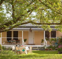 Bird House - Accommodation QLD
