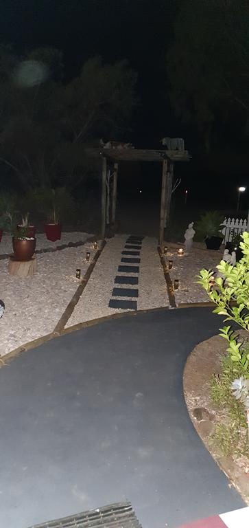 Birdhouse Cottage B&B - Accommodation QLD 2