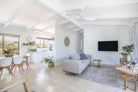 Birdsea House - Accommodation QLD 0
