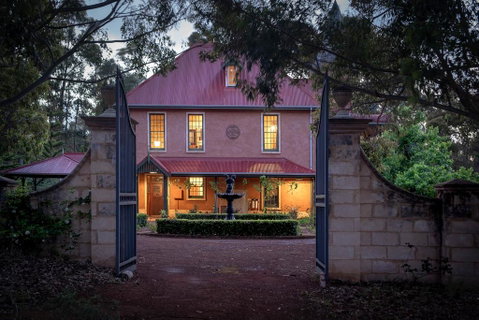 Birdwood Estate - Accommodation QLD 2