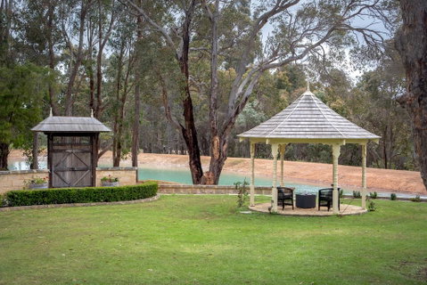 Birdwood Estate - Accommodation QLD 3
