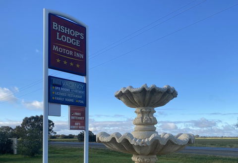 Bishop's Lodge Motor Inn - Accommodation QLD 2