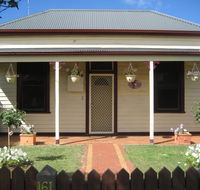Bloomsbury Cottage - Accommodation QLD