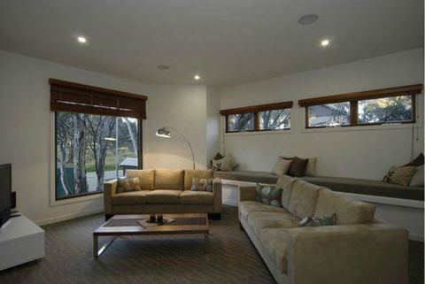 Blue Ice - Accommodation QLD 3