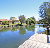 Blue Lagoon - Waterfront - Accommodation QLD