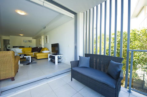 Blue On Blue Apartment 921 - Accommodation QLD 3