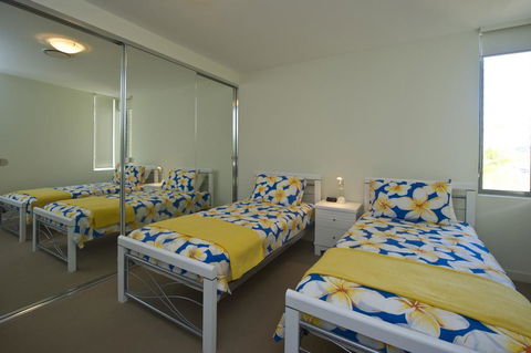 Blue On Blue Apartment 921 - Accommodation QLD 2