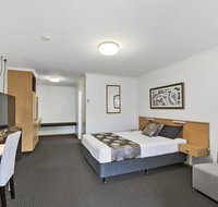 Blue Shades Motel - Accommodation QLD