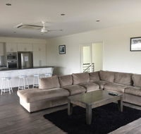 Blue Sky Apartment - Accommodation QLD