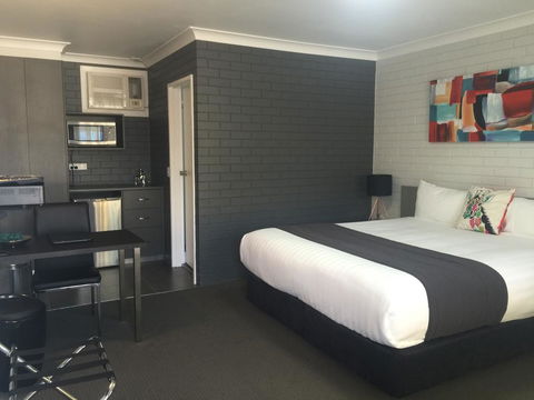 Blue Violet Motor Inn - Accommodation QLD 0