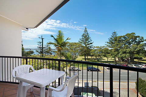 Blue Waters Apartments - Accommodation QLD 3