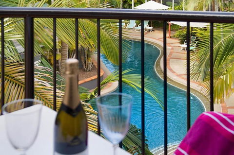 Blue Waters Apartments - Accommodation QLD 2