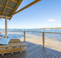 Bluewater - riverfront location with water views - Accommodation QLD
