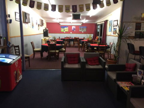 Bluff Hotel - Accommodation QLD 2