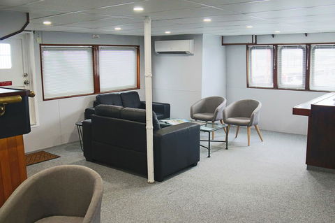 Boatel Cairns - Accommodation QLD 3