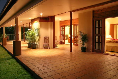 The Summit Rainforest Retreat - Accommodation QLD 0