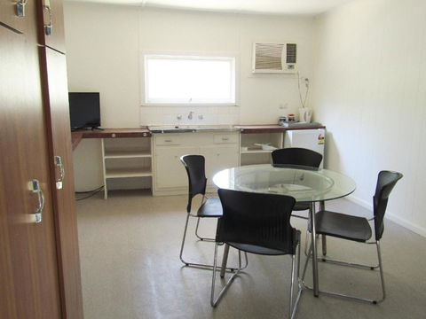Tinman Roadhouse - Accommodation QLD 2