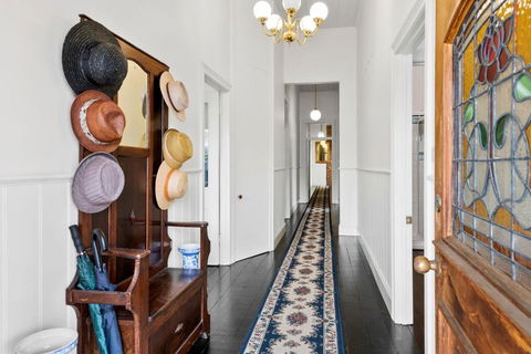 WARATAH At Queenscliff - Accommodation QLD 1