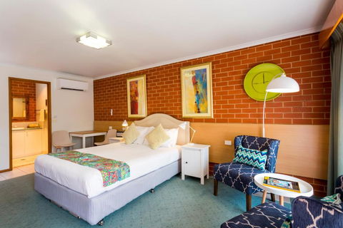 Yackandandah Central - Accommodation QLD 0