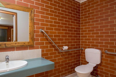 Yackandandah Central - Accommodation QLD 2