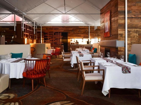 Desert Gardens Hotel - Accommodation QLD 3