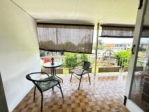 Zen Escape Guest House- Romantic Escape, Cozy Delight, Oasis Suite - Accommodation QLD 3