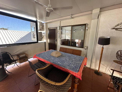 Secure Bush Sanctuary - Accommodation QLD 1