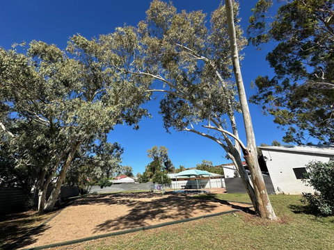 Secure Bush Sanctuary - Accommodation QLD 2