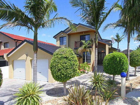 Welcome To Goodwood House! 12 Mins To Melbourne International Airport! - Accommodation QLD 0