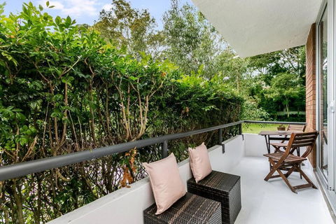 YNG03 - Cremorne - Young Street - Accommodation QLD 1