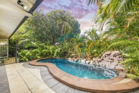 ZEN TREETOPS - Boutique 2-BR Apt W/ Private Pool - Accommodation QLD 0
