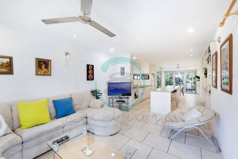 ZEN TREETOPS - Boutique 2-BR Apt W/ Private Pool - Accommodation QLD 2