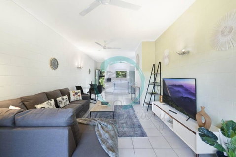 ZEN Westralia: 2-BR Cozy Inner-City Apt Near Shops - Accommodation QLD 0