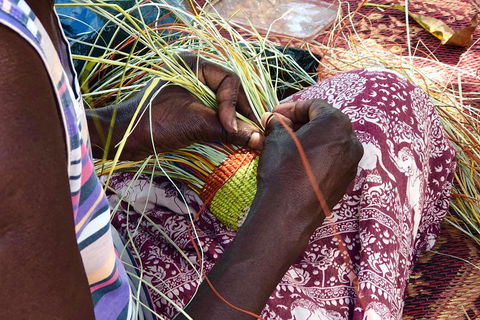 Gay-Wu Woman's 5 Day Yolngu Homeland Tour - Accommodation QLD 4