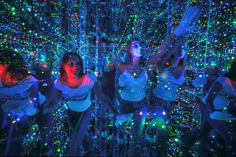 Infinity Attraction - Admission - Accommodation QLD 5