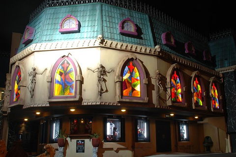 Dracula's Cabaret - Gold Coast - Accommodation QLD 1