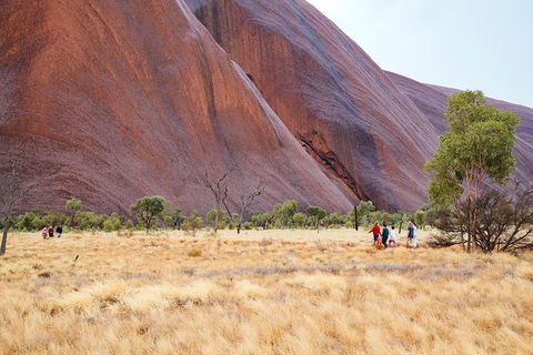 Uluru (Ayers Rock) Base And Sunset Half-Day Trip With Opt Outback BBQ Dinner - Accommodation QLD 1