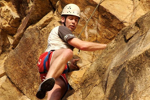 Rock Climbing At The Kangaroo Point Cliffs In Brisbane - Accommodation QLD 0