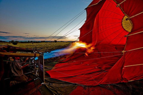 Early Morning Ballooning In Alice Springs - Accommodation QLD 0
