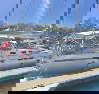 Sailing Curlew Escape on Moreton Bay - Accommodation QLD