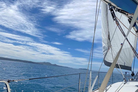 Sailing Curlew Escape On Moreton Bay - Accommodation QLD 4