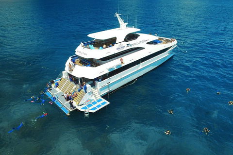 Cruise Out And Cruise Return, Plus 10 Minute Scenic Flight - Accommodation QLD 2