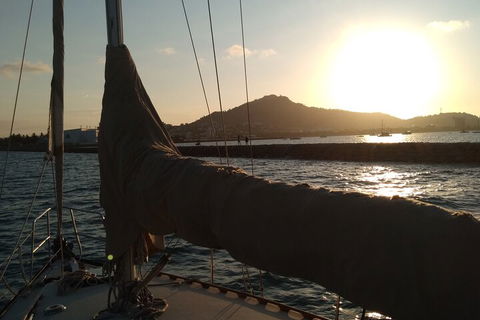 Townsville Small Group Sunset Sail Sailing Cruise Boat Tour Charter Hire - Accommodation QLD 2