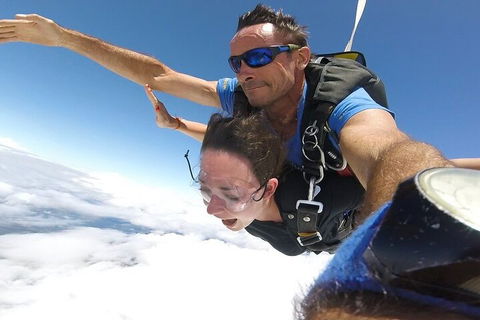 Reef And Rainforest Tandem Sky Dive In Cairns - Accommodation QLD 4