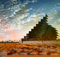 Highlights of Uluru Including Sunrise and Breakfast - Accommodation QLD