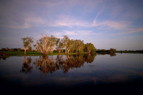 Yellow Water Cruise - Kakadu - Accommodation QLD 1