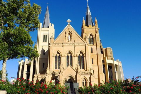 Perth Scavenger Hunt: Perched On A Swan - Accommodation QLD 1