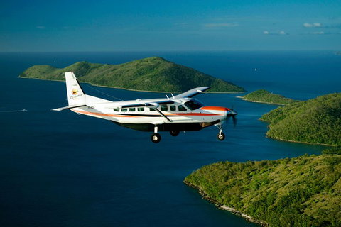 Reef And Island Scenic Flight From Airlie Beach - Accommodation QLD 3